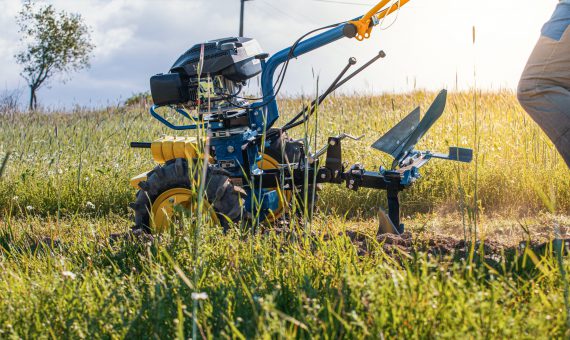 Orba s Malotraktorom AGZAT a Pluhom oracím obracacím 180°